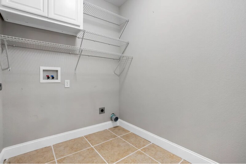 Building Photo - 808 Herron St