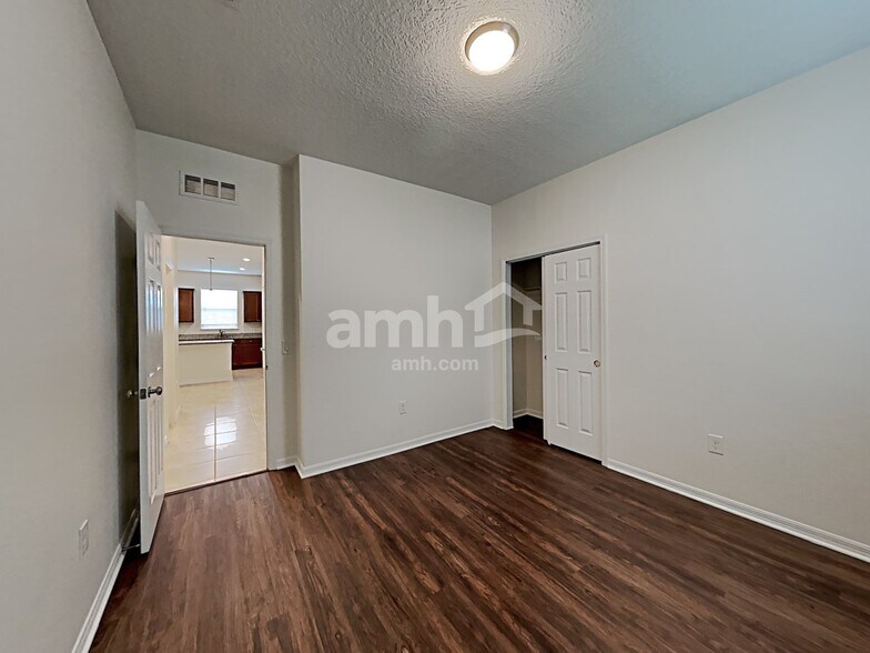 Building Photo - 3646 Moca Dr