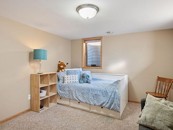 bedroom 3 - 2307 Harding St NE