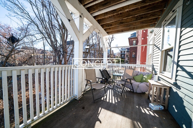 Building Photo - 170 St Alphonsus St