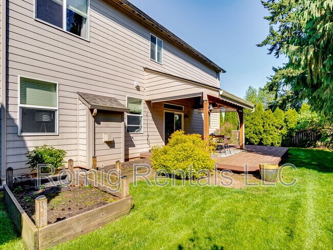 Building Photo - 17811 NE 38th Way