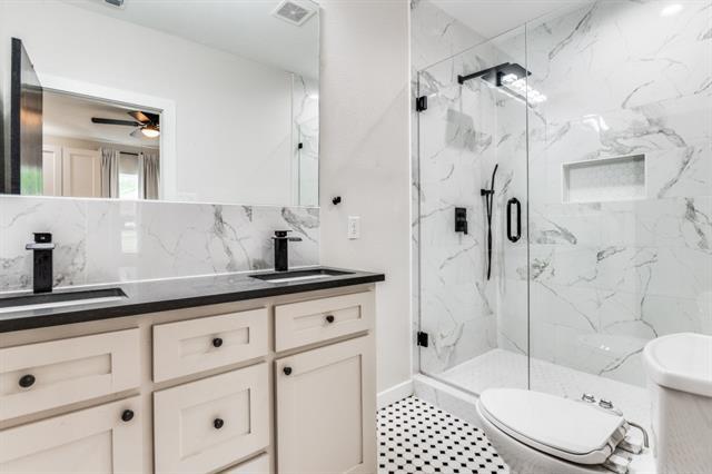 Building Photo - 4704 Bransford Rd