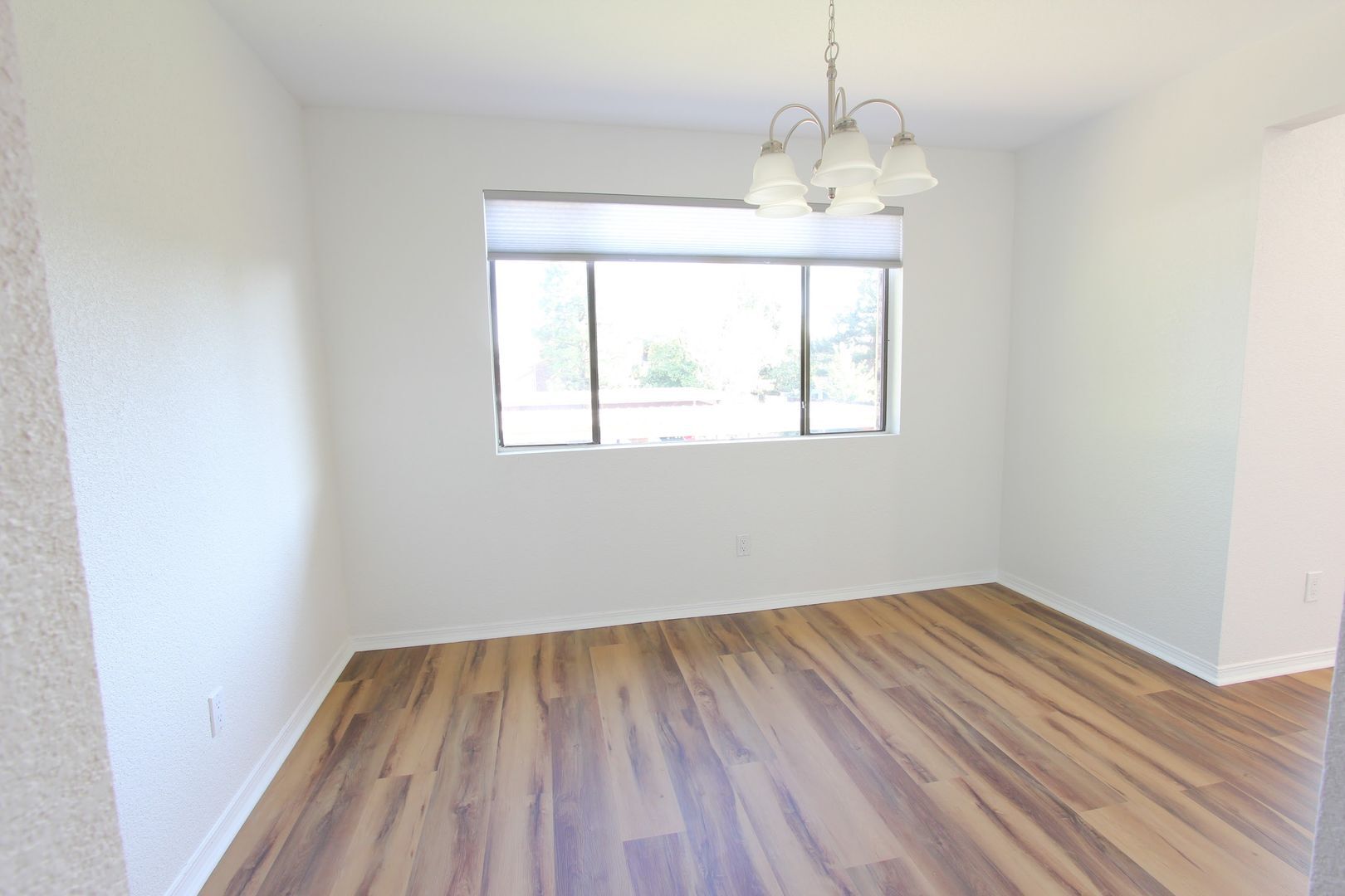 Building Photo - 600 Manhattan Dr