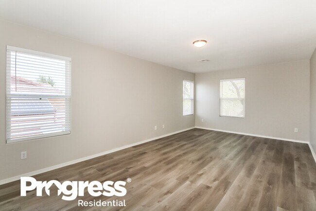 Building Photo - 13181 N Deergrass Dr