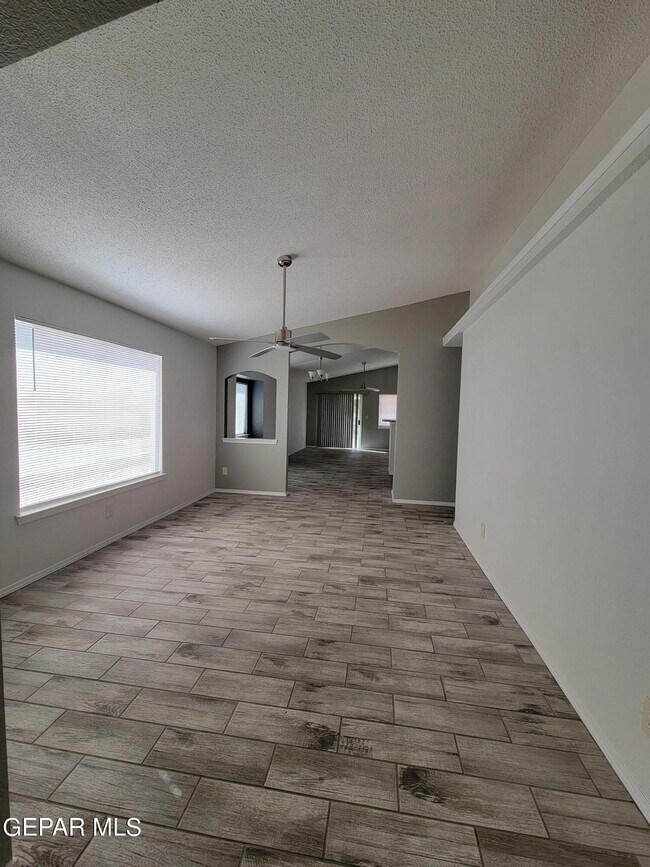 Building Photo - 14044 Peter Noyes Dr