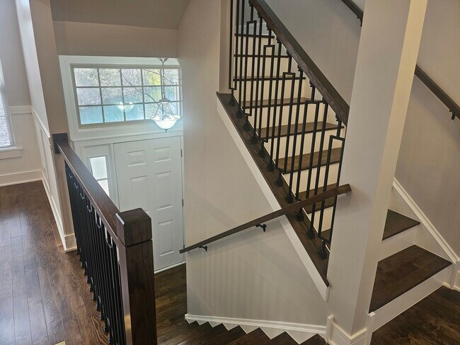 Building Photo - 447 Prestwick Ln