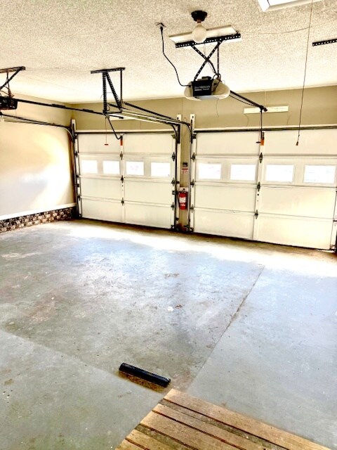 Building Photo - 122 Old Chapin Rd