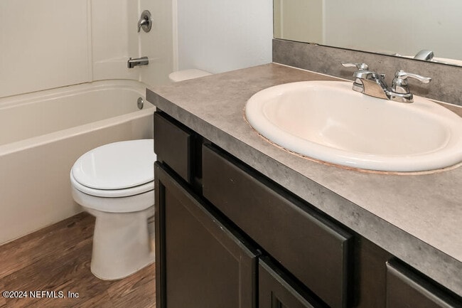 Building Photo - 541 EISEMAN Way