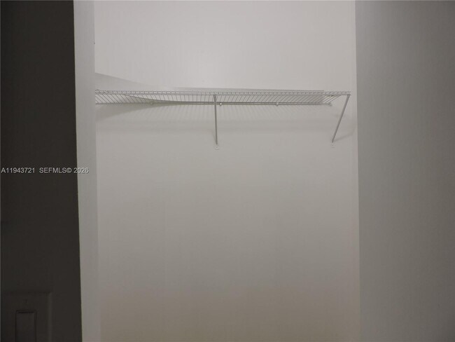 Building Photo - 17975 SW 140th Ct