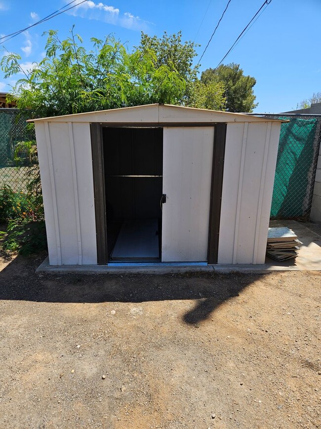 Building Photo - EAST MESA HOME FOR RENT