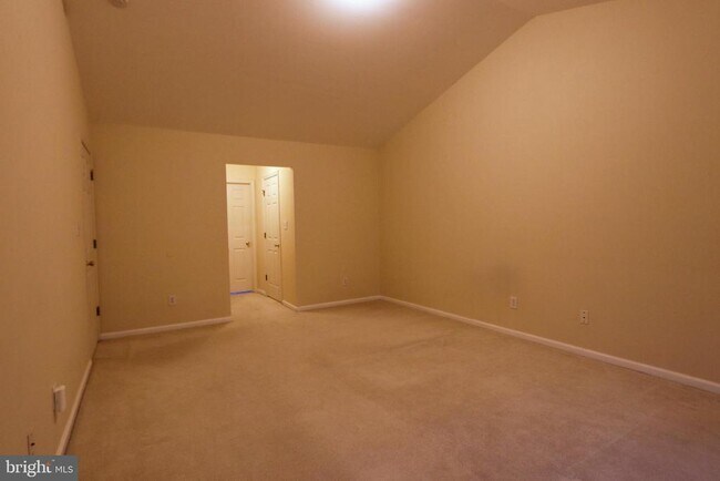 Building Photo - 34 Windsor Pond Rd