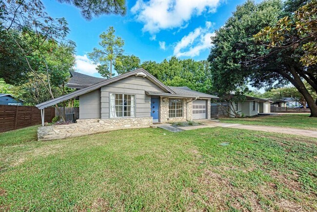 Building Photo - 2508 East Side Dr