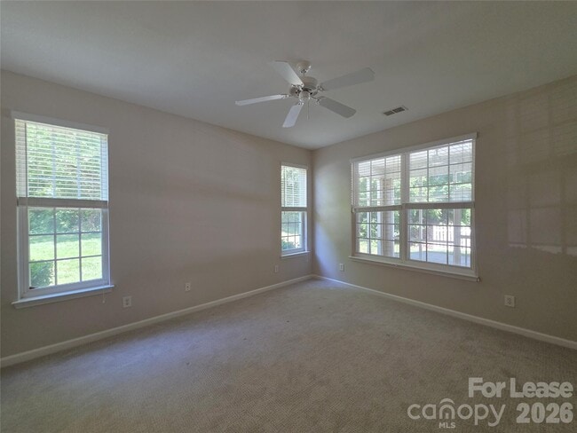 Building Photo - 4730 Willow Glen Rd
