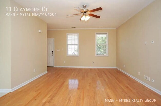 Building Photo - 11 Claymore Ct