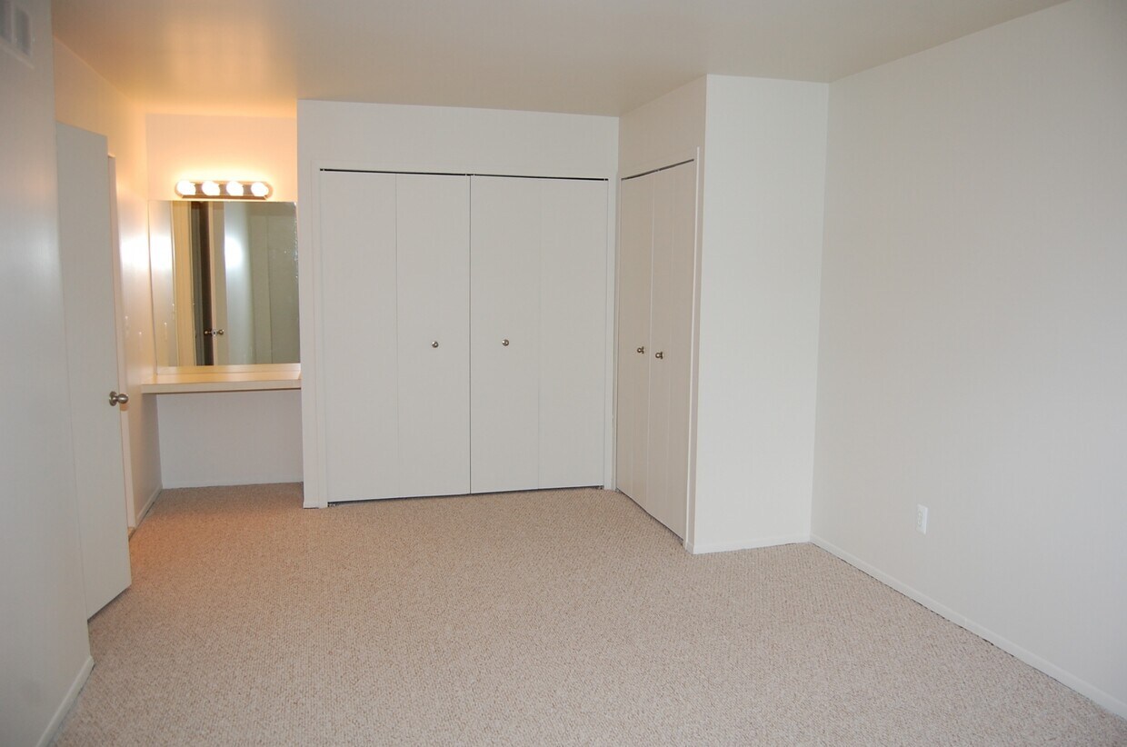 Sterling Commons 600 Sterling Heights Mi Apartment Finder