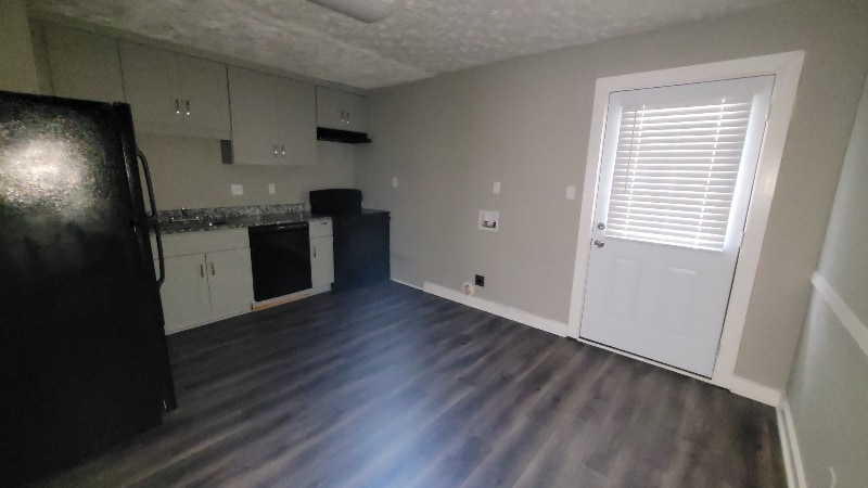 Building Photo - 393 Stone Mountain St