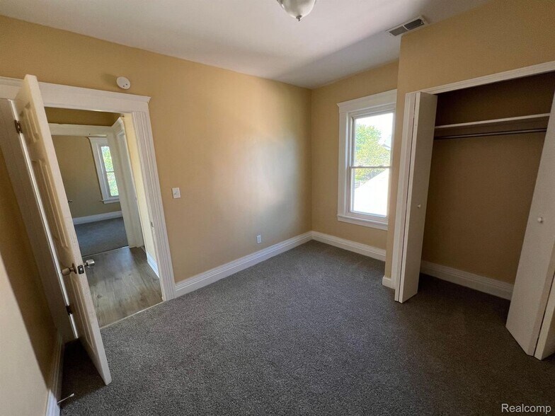 Building Photo - 4510 High St