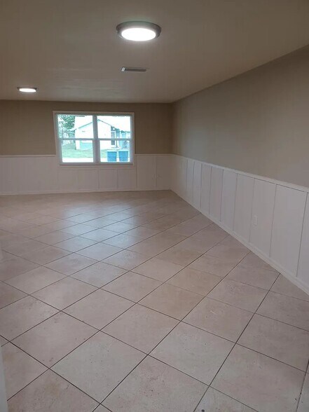 Building Photo - 3138 Honeymoon Ln