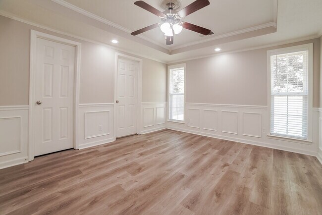 Building Photo - 7578 Woodshire Dr