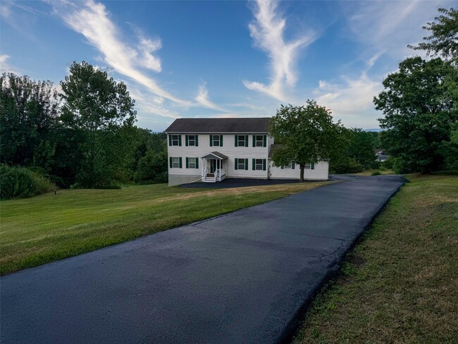 Building Photo - 10 Ashlyn Dr