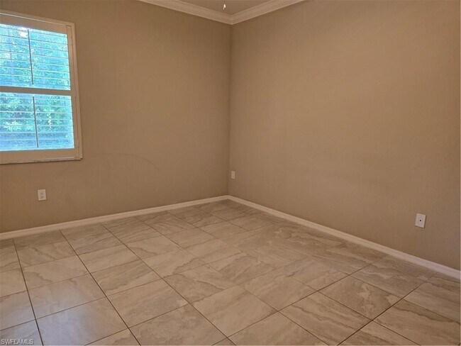 Building Photo - 1020 Peggy Cir