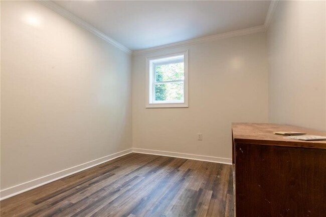 Building Photo - 4932 Rock Haven Dr SW