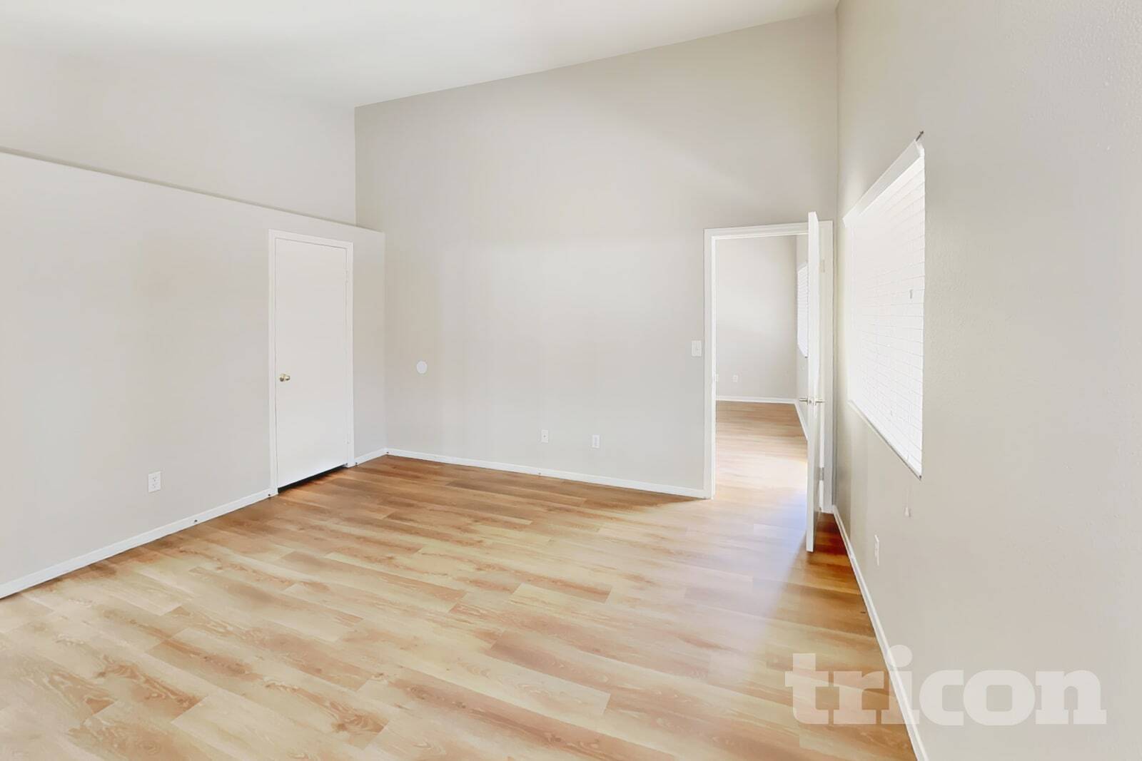 Building Photo - 1121 Indian Hedge Dr