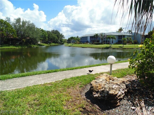 Building Photo - 5441 Peppertree Dr