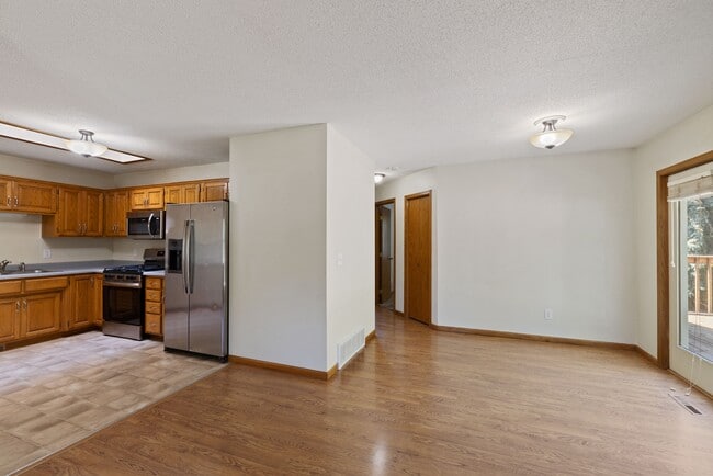 Building Photo - 1711 Slater Ln