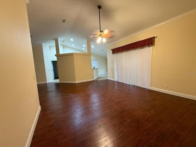Building Photo - 12814 SW 51st Ave