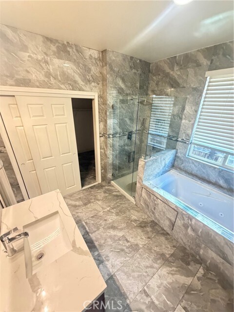 Building Photo - 15940 Greyrock St