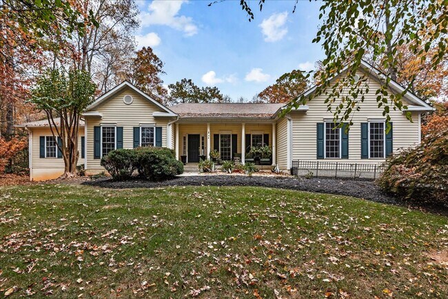 Building Photo - **Charming 3-Bedroom Rambler on 3 Acres in Scenic Stafford** NO HOA