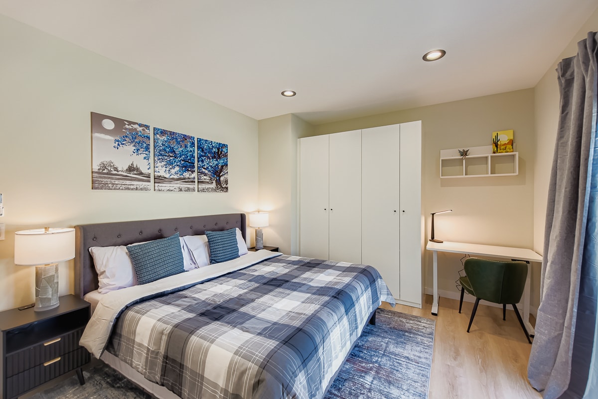 Building Photo - 1654 York Dr