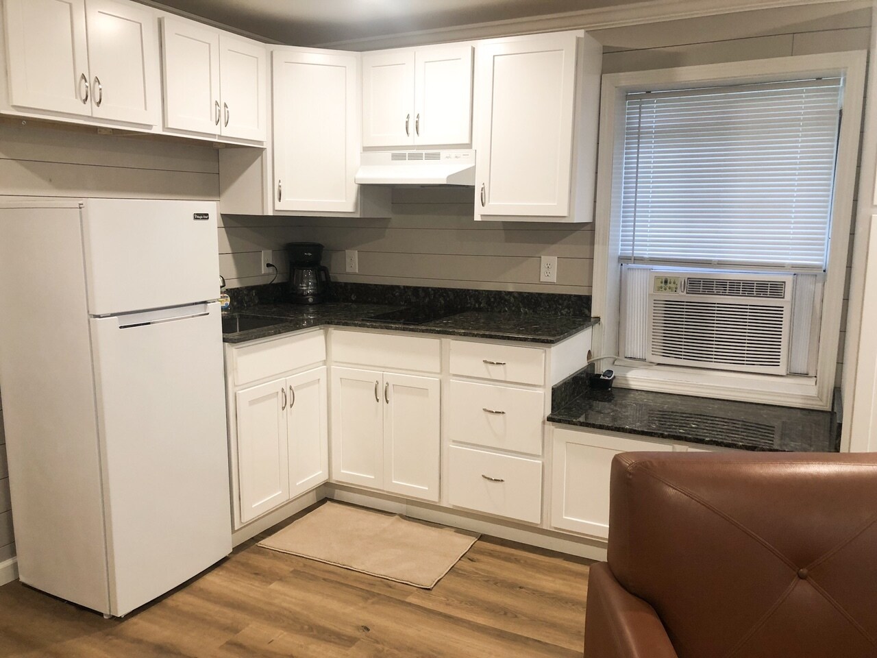 Building Photo - 1314 Golf Links Rd