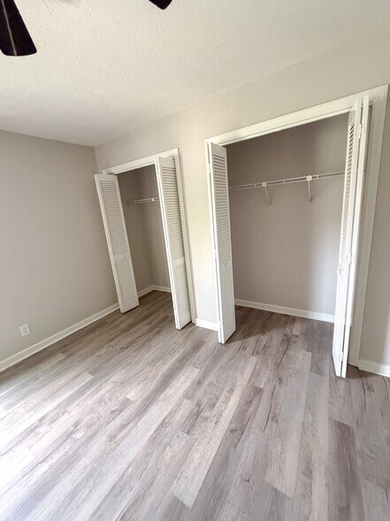 Building Photo - 6197 Trestlewood Dr