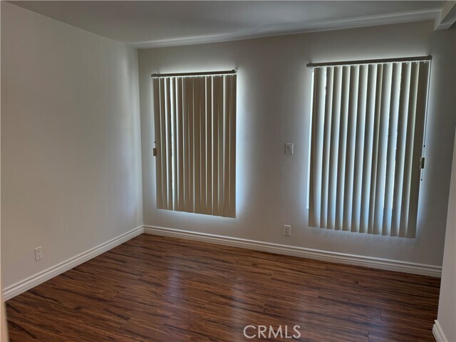 Building Photo - 465 N Marengo Ave