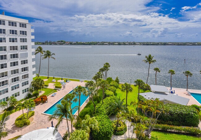 Building Photo - 2600 N Flagler Dr