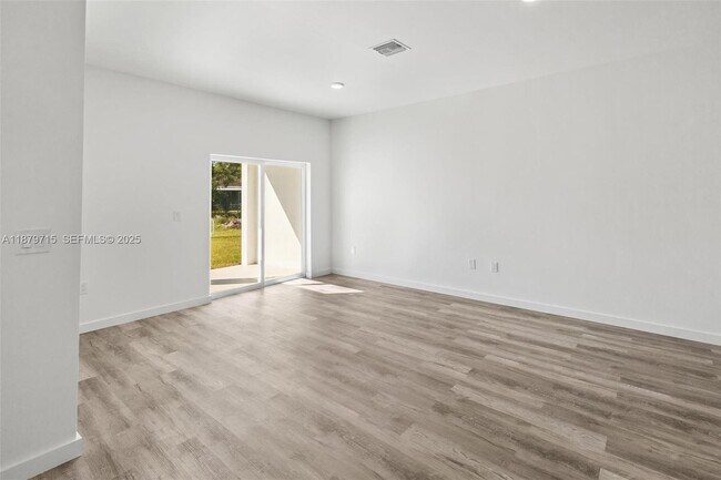 Building Photo - 4417 28th St SW