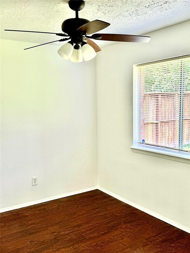 Building Photo - 13518 Townwood Dr
