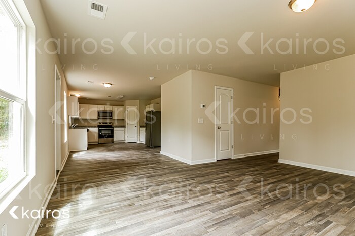 Building Photo - 94 Fishtales Dr