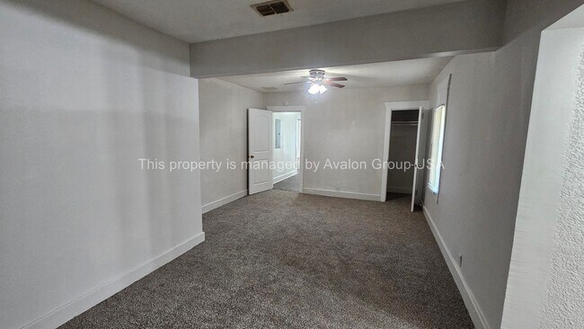 Building Photo - 2701 Lowell Ave