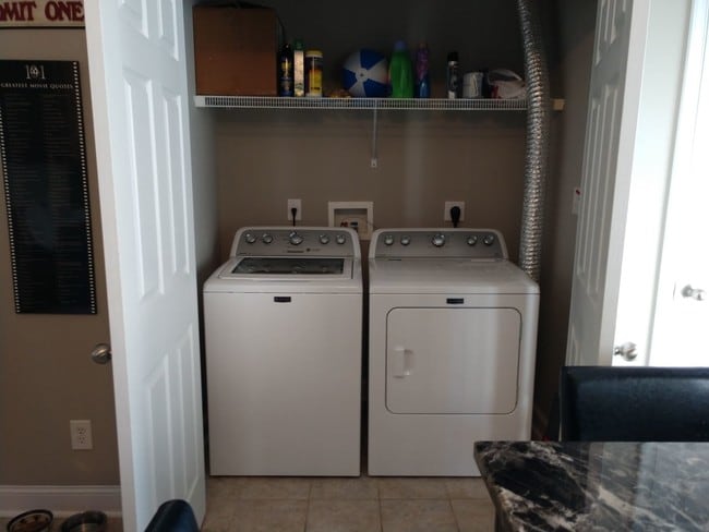 Building Photo - 1600 Wards Ferry Rd