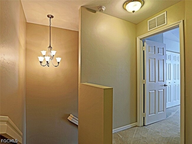 Building Photo - 3647 Pine Oak Cir