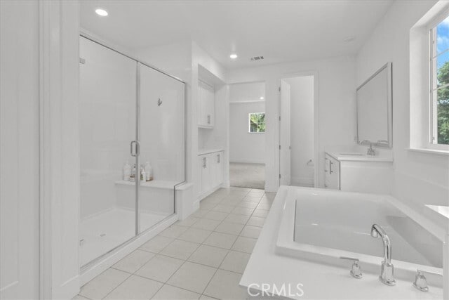 Building Photo - 211 Creekside Ct
