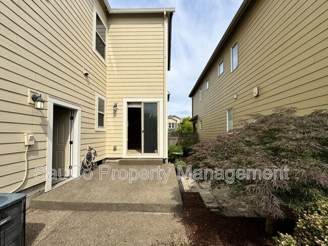 Building Photo - 16847 SW Tempest Way