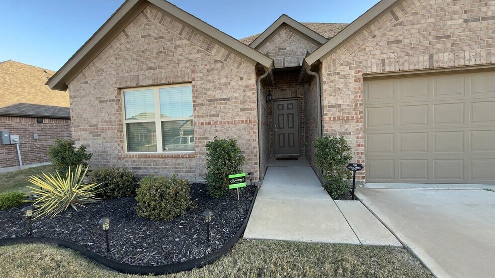 Building Photo - 1312 Hunters Rdg Dr