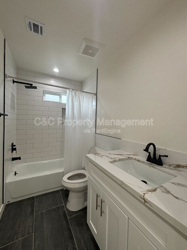 Building Photo - 18110 Gault St