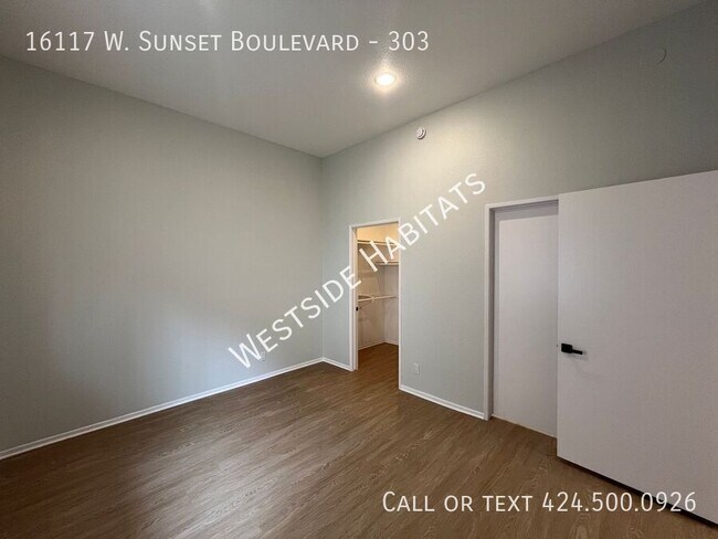 Building Photo - 16117 W Sunset Blvd