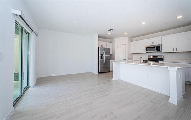 Building Photo - 22310 Blazing Star Run