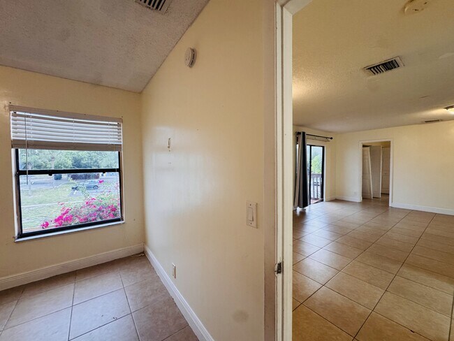 Building Photo - 7 Crossings Cir